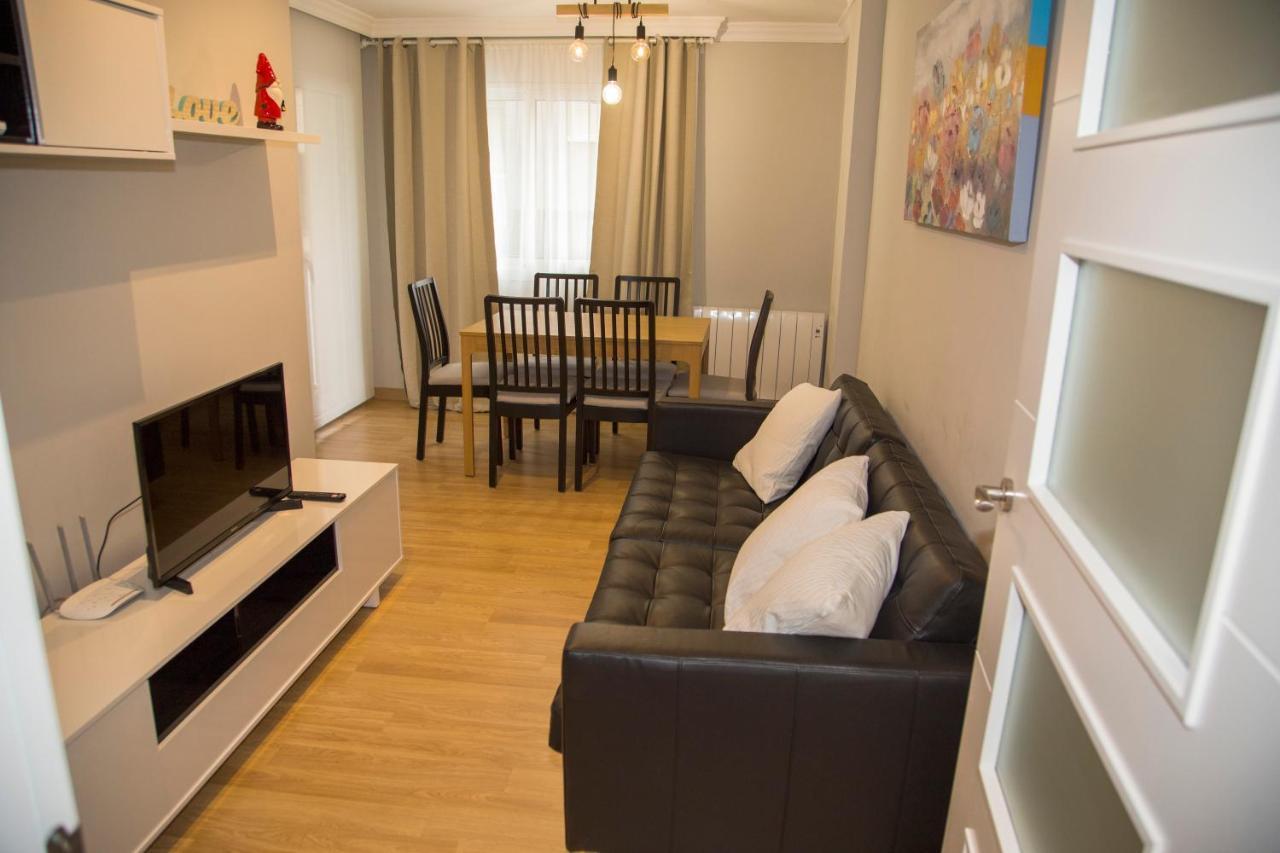 Apartamento Reus 2 - Parking Gratuito Екстер'єр фото